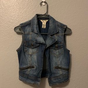 Women’s Indigo Rein jean vest